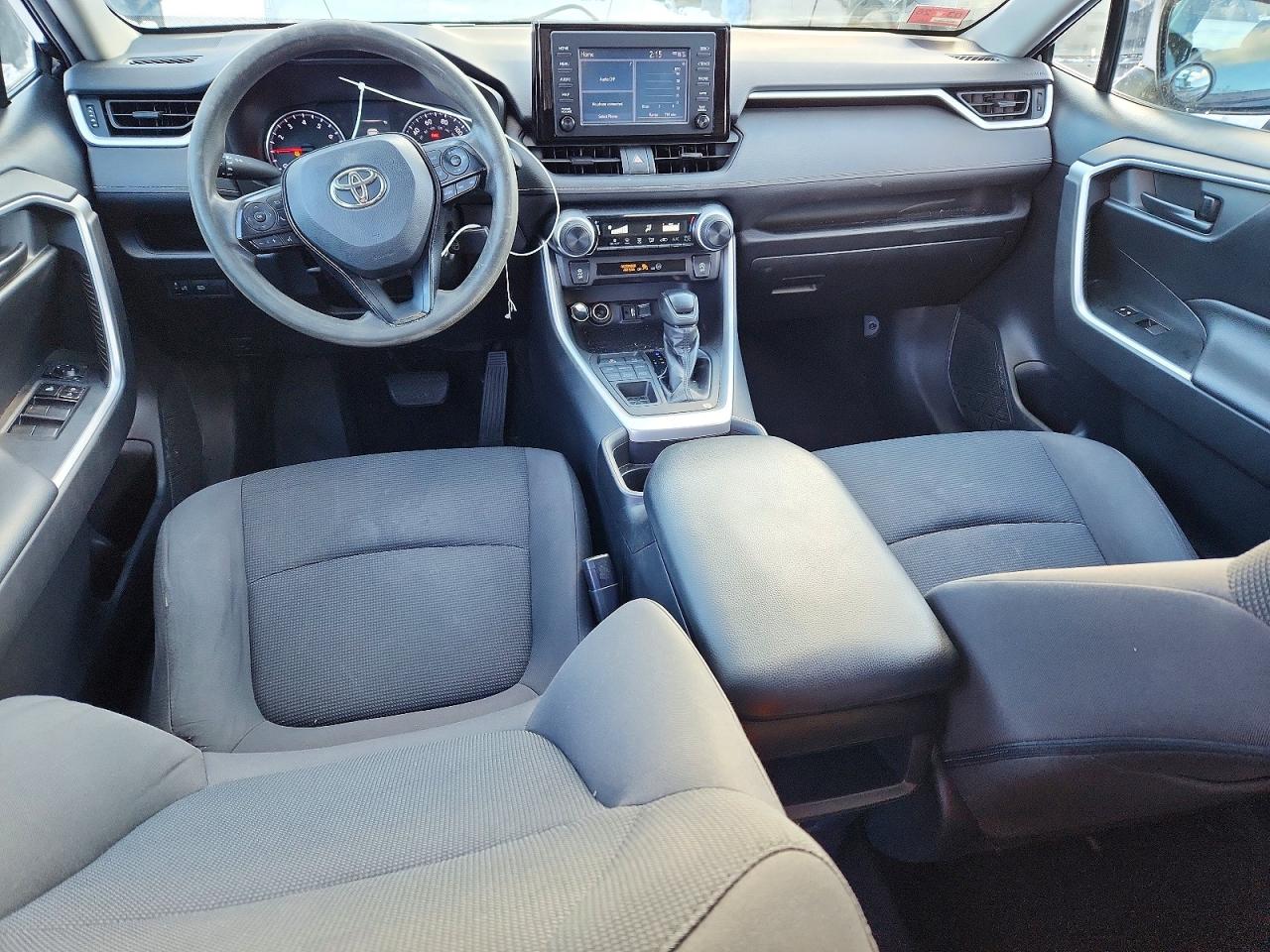 2019 TOYOTA RAV4 LE photo 8