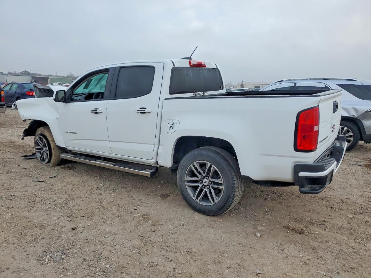 2022 CHEVROLET COLORADO photo 2