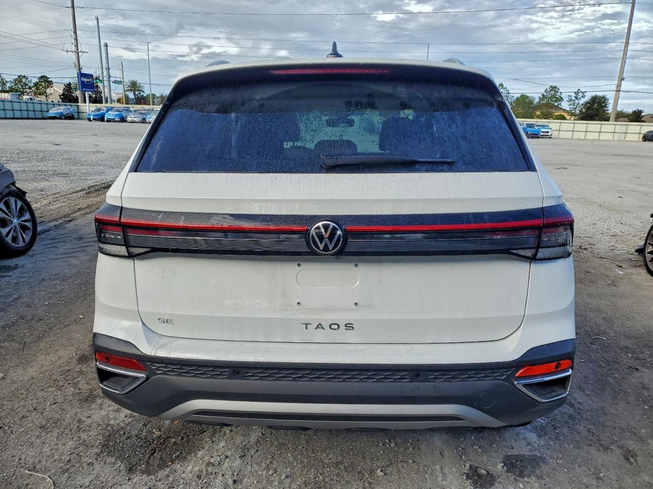 2025 VOLKSWAGEN TAOS SE photo 6