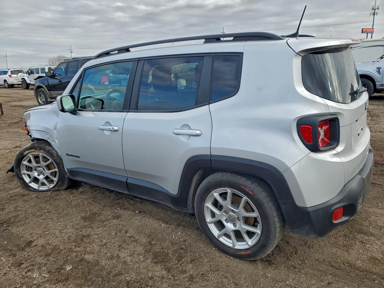 2020 JEEP RENEGADE LATITUDE photo 2