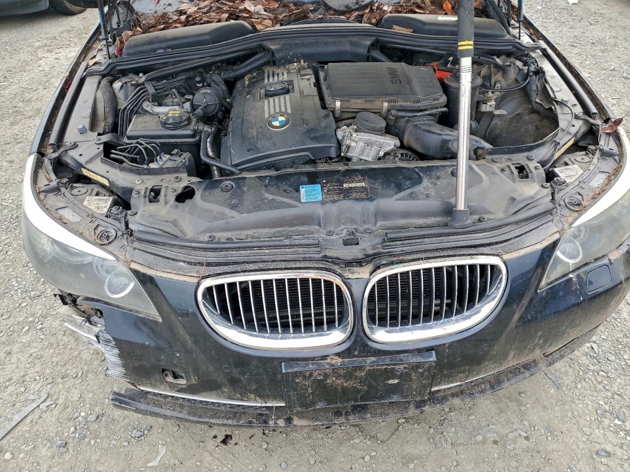 2010 BMW 535 XI photo 11