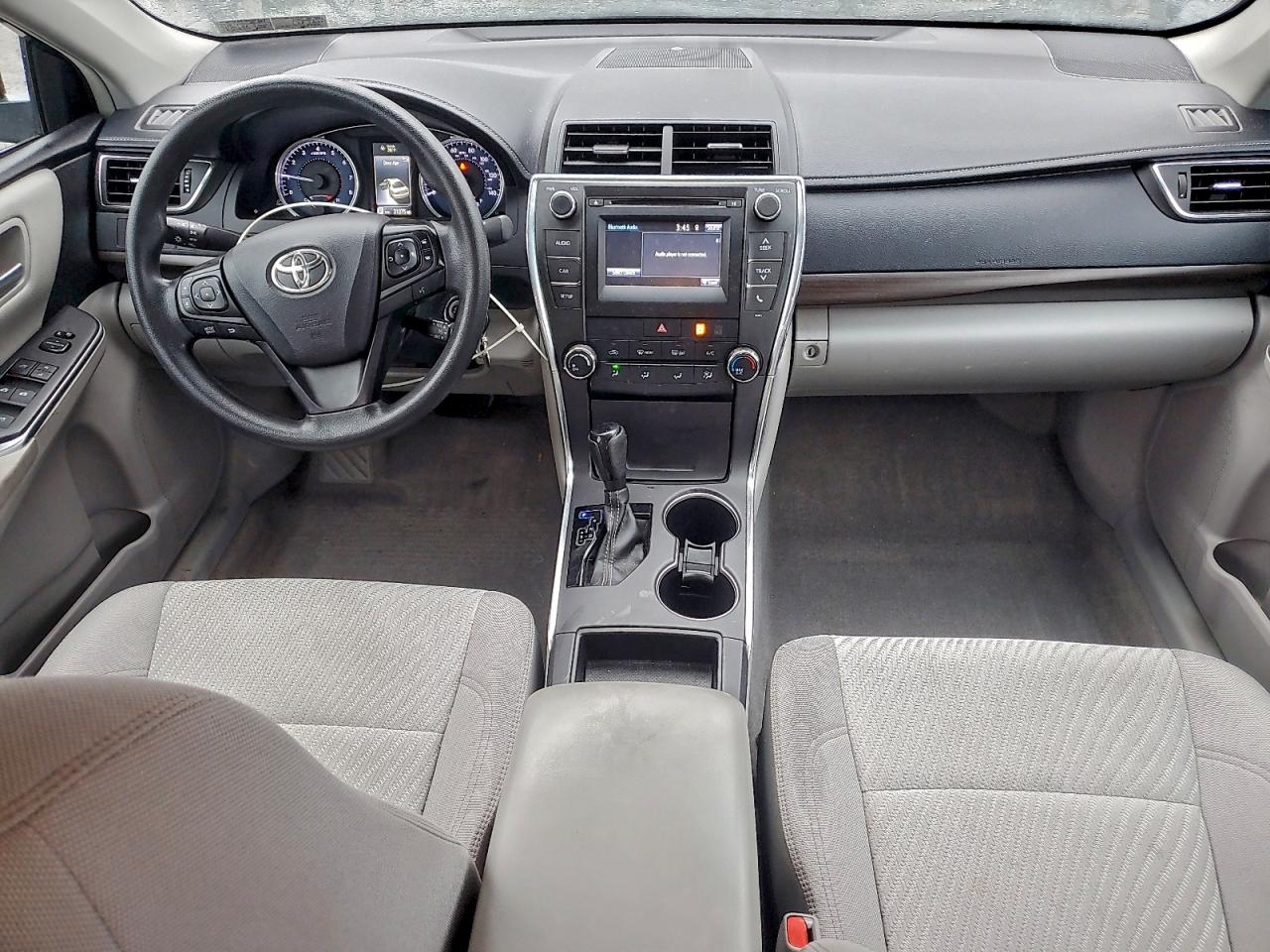 2017 TOYOTA CAMRY LE photo 8