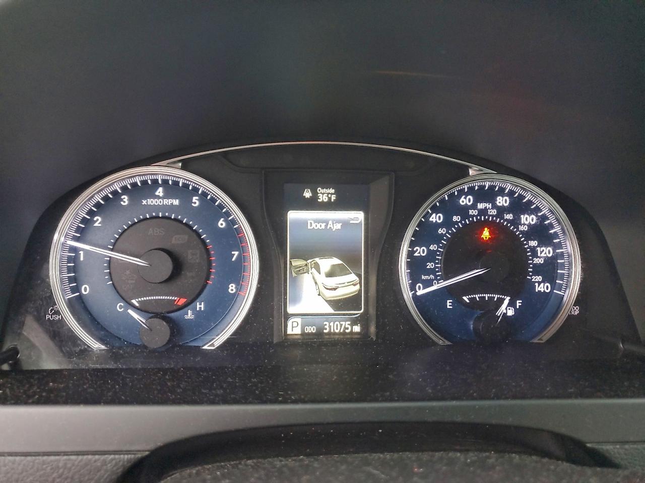 2017 TOYOTA CAMRY LE photo 9