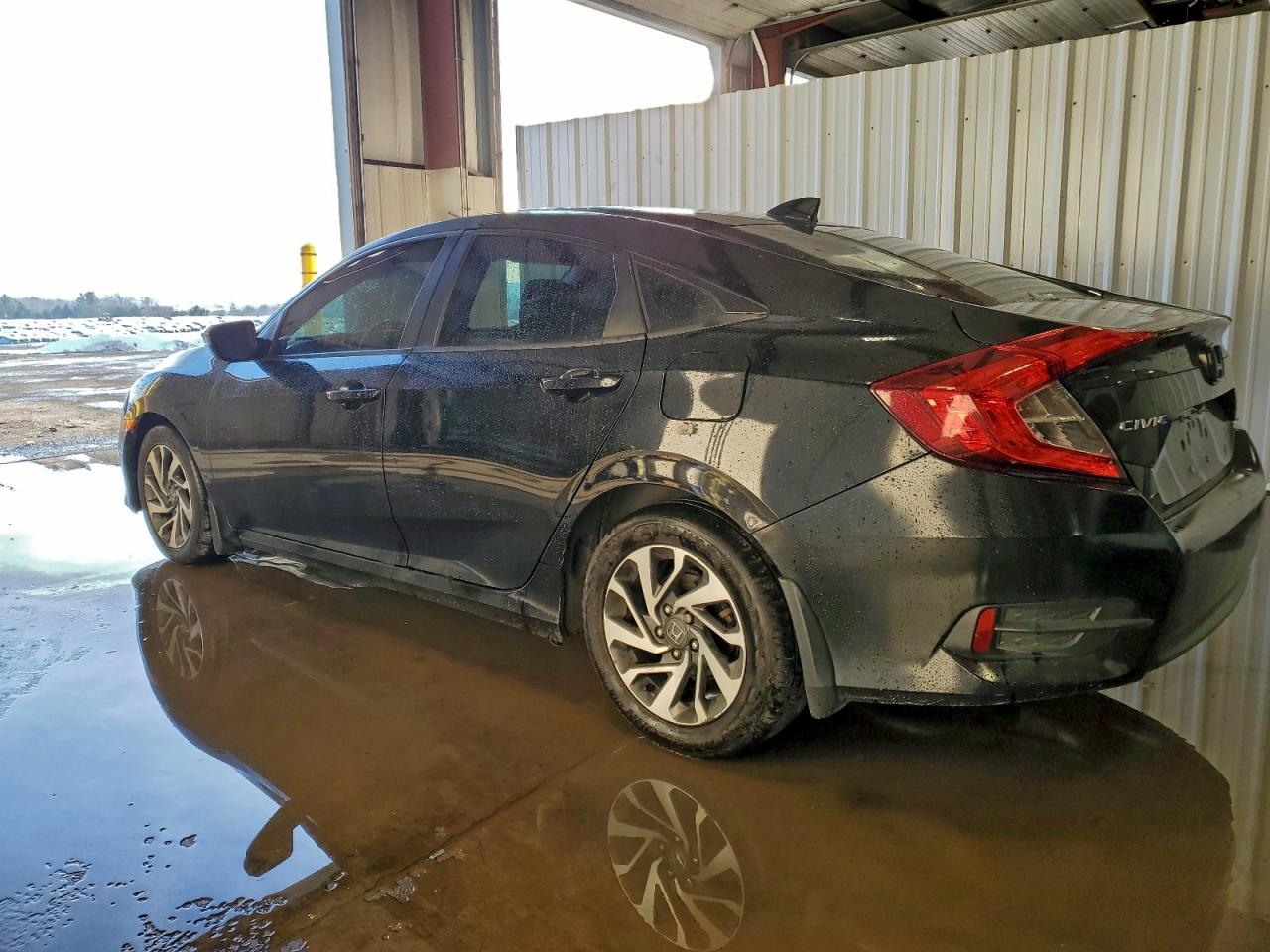 2017 HONDA CIVIC EX photo 2