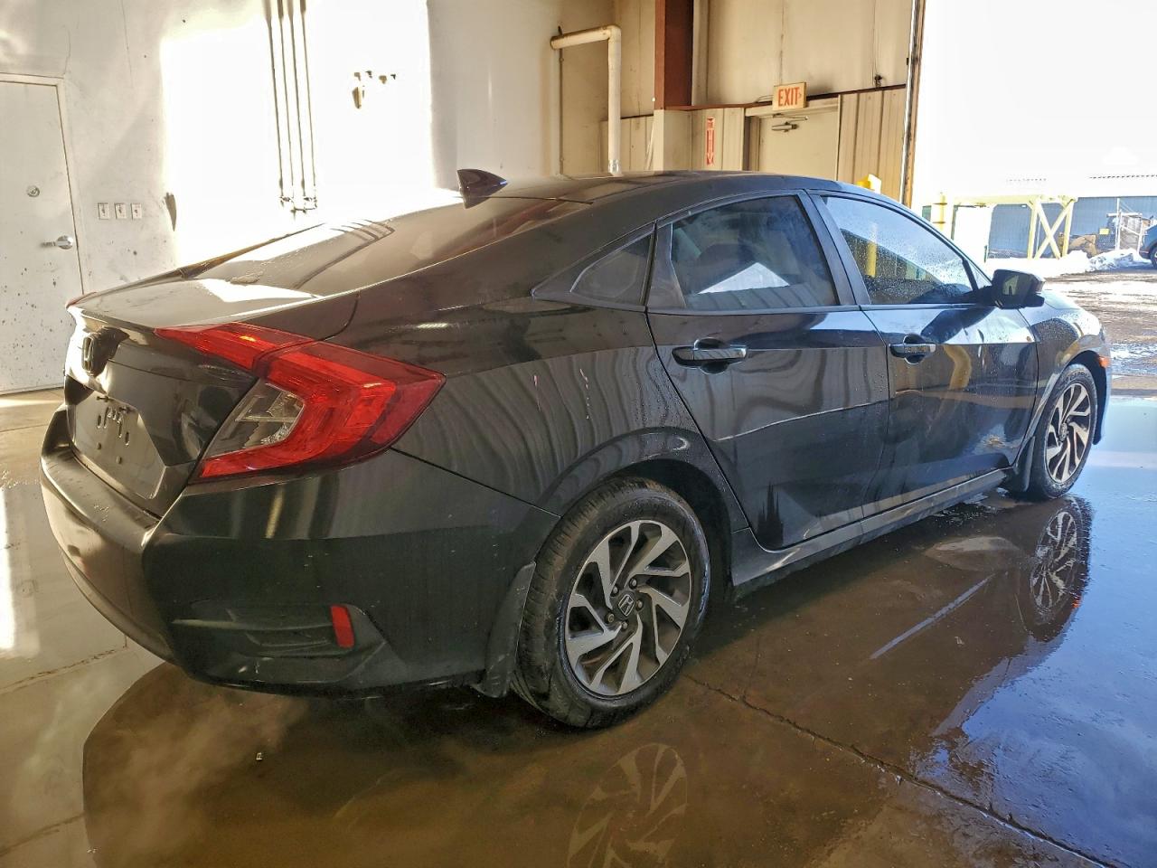 2017 HONDA CIVIC EX photo 3