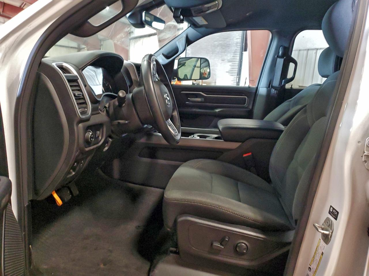 2023 RAM 1500 BIG HORN/LONE STAR photo 7