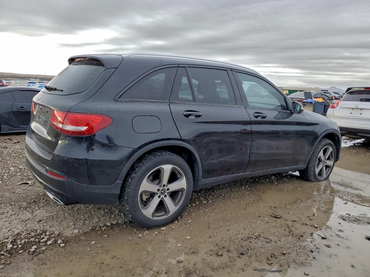 2018 MERCEDES-BENZ GLC 300 4MATIC photo 3