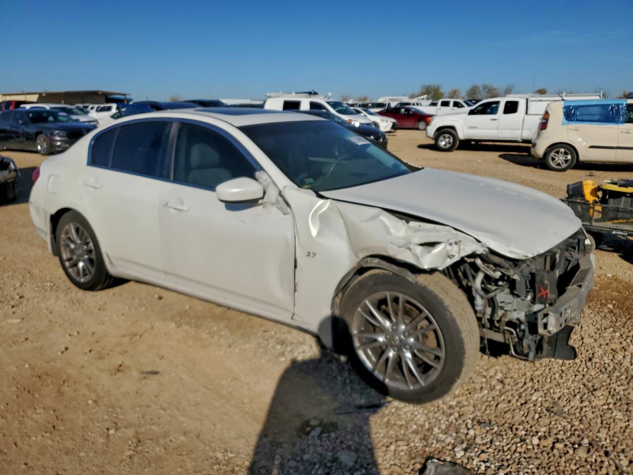 2009 INFINITI G37 BASE photo 4