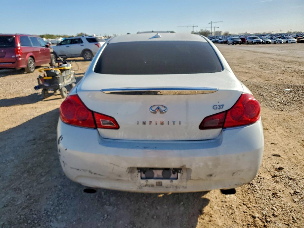 2009 INFINITI G37 BASE photo 6