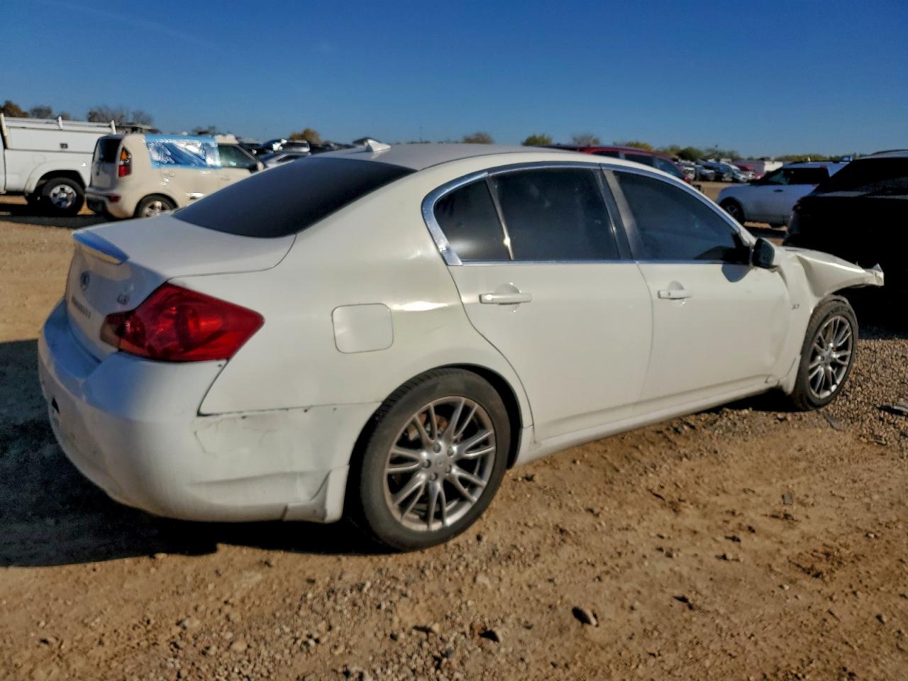 2009 INFINITI G37 BASE photo 3