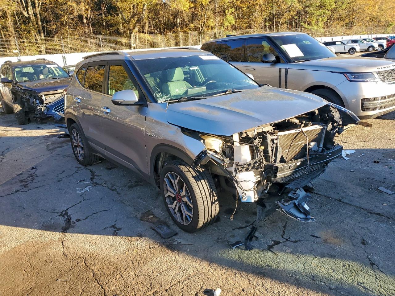 2021 KIA SELTOS photo 4