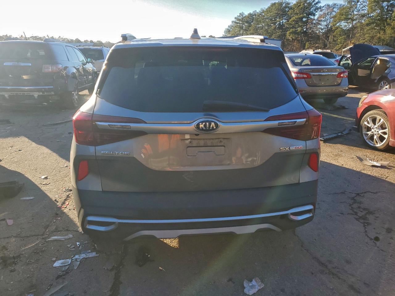 2021 KIA SELTOS photo 6