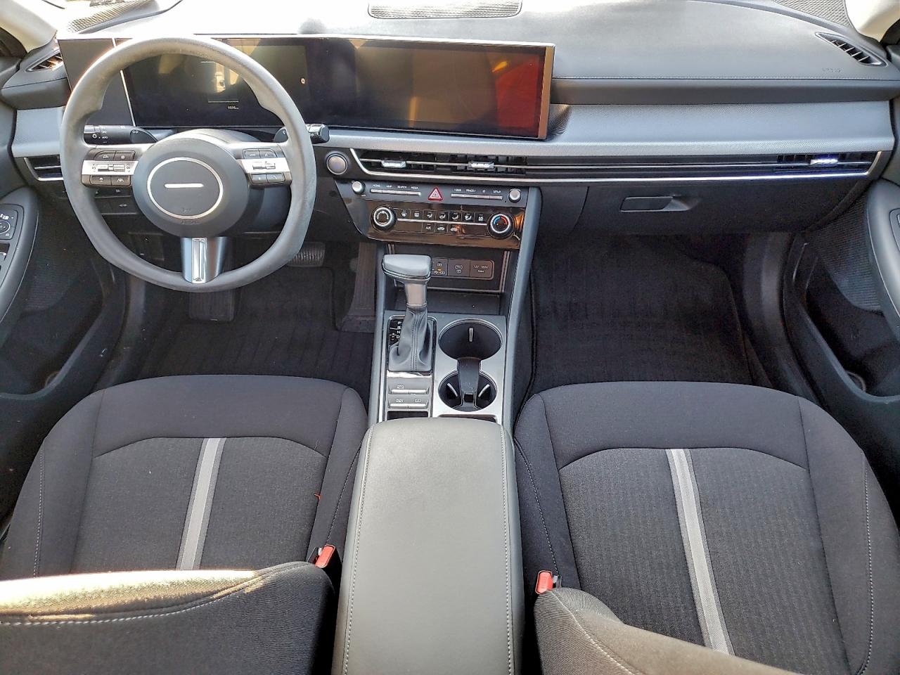 2025 HYUNDAI SONATA SE photo 8