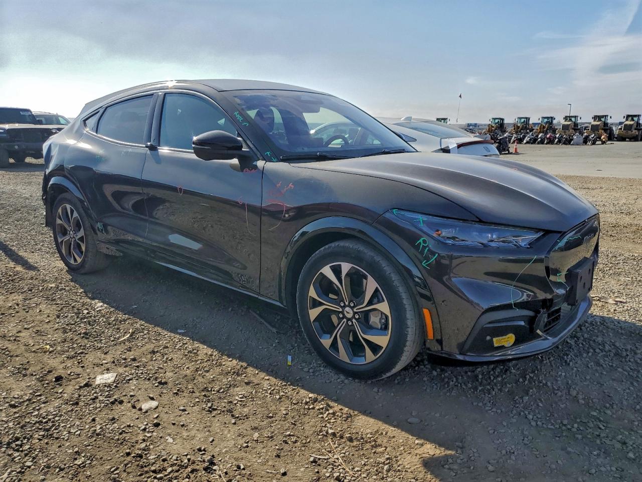 2022 FORD MUSTANG MACH-E PREMIUM photo 4