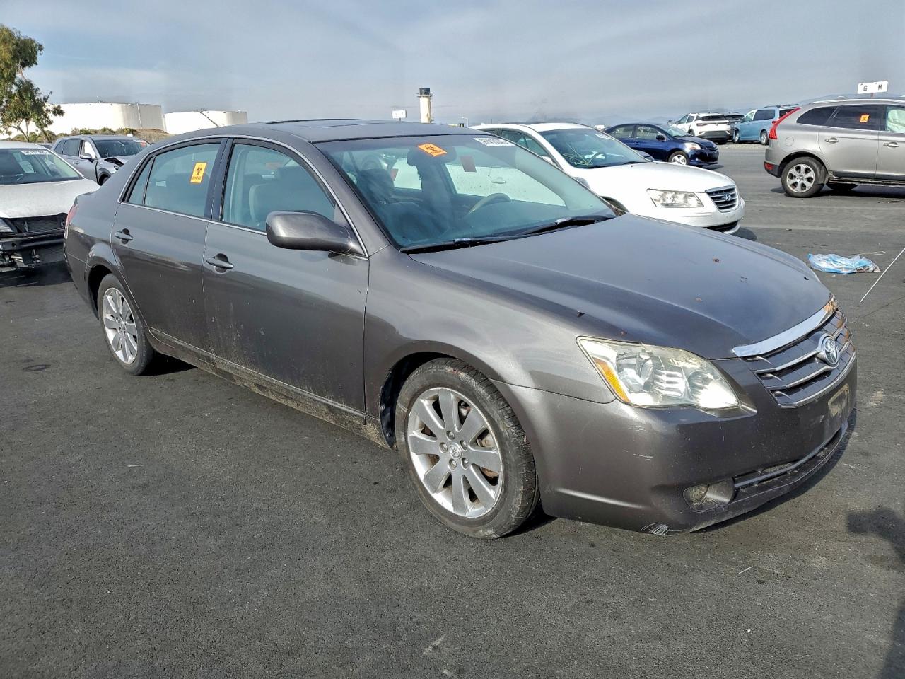 2005 TOYOTA AVALON XL photo 4
