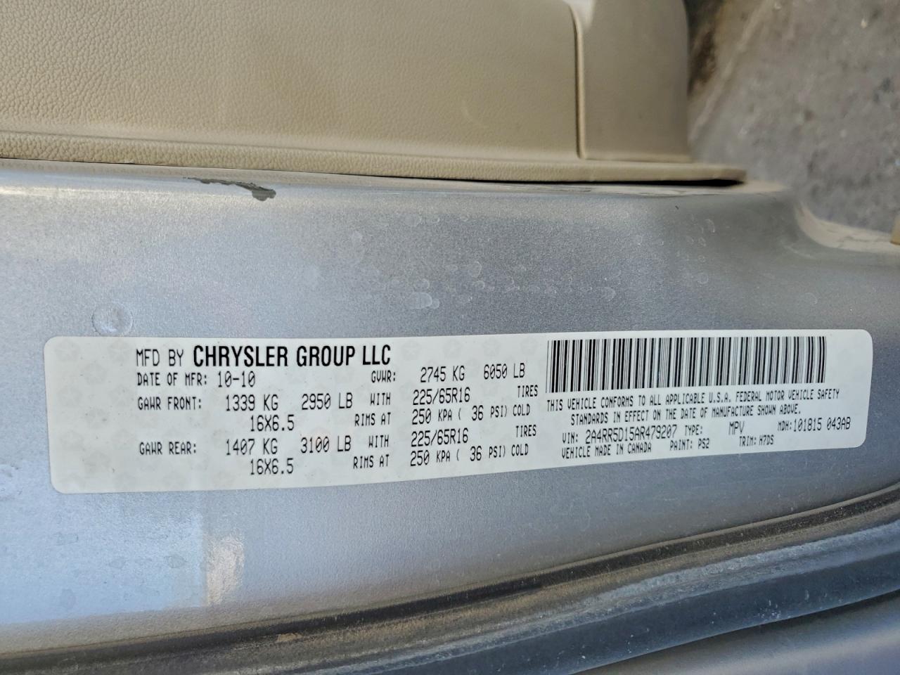 2010 CHRYSLER TOWN & COUNTRY TOURING photo 13