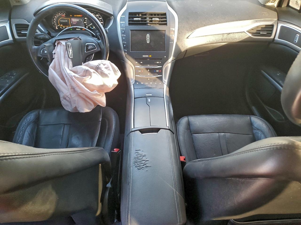 2016 LINCOLN MKZ photo 8