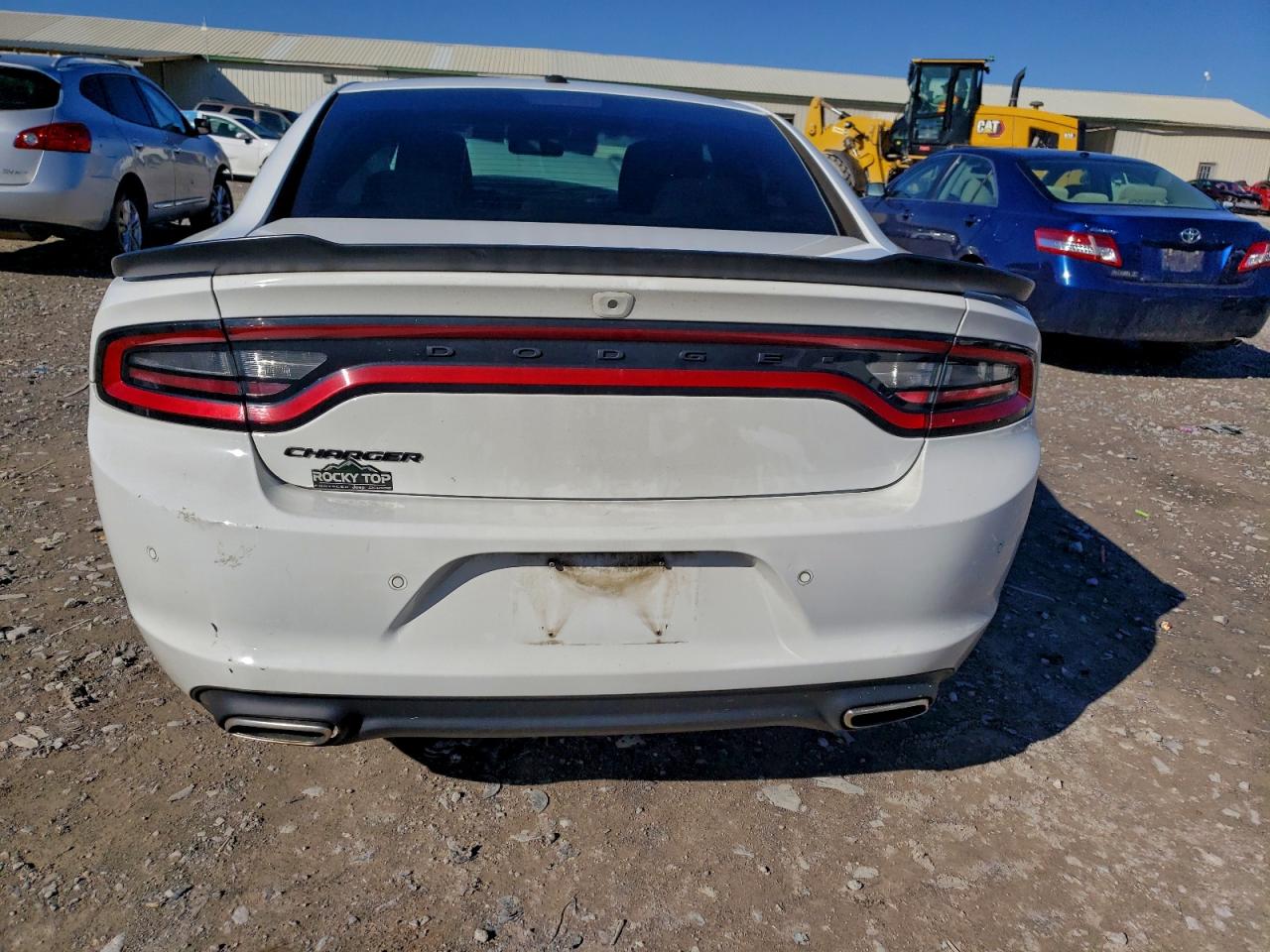 2020 DODGE CHARGER SXT photo 6