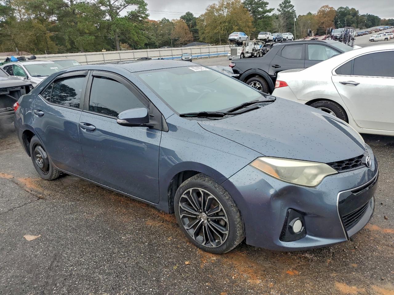 2015 TOYOTA COROLLA L photo 4