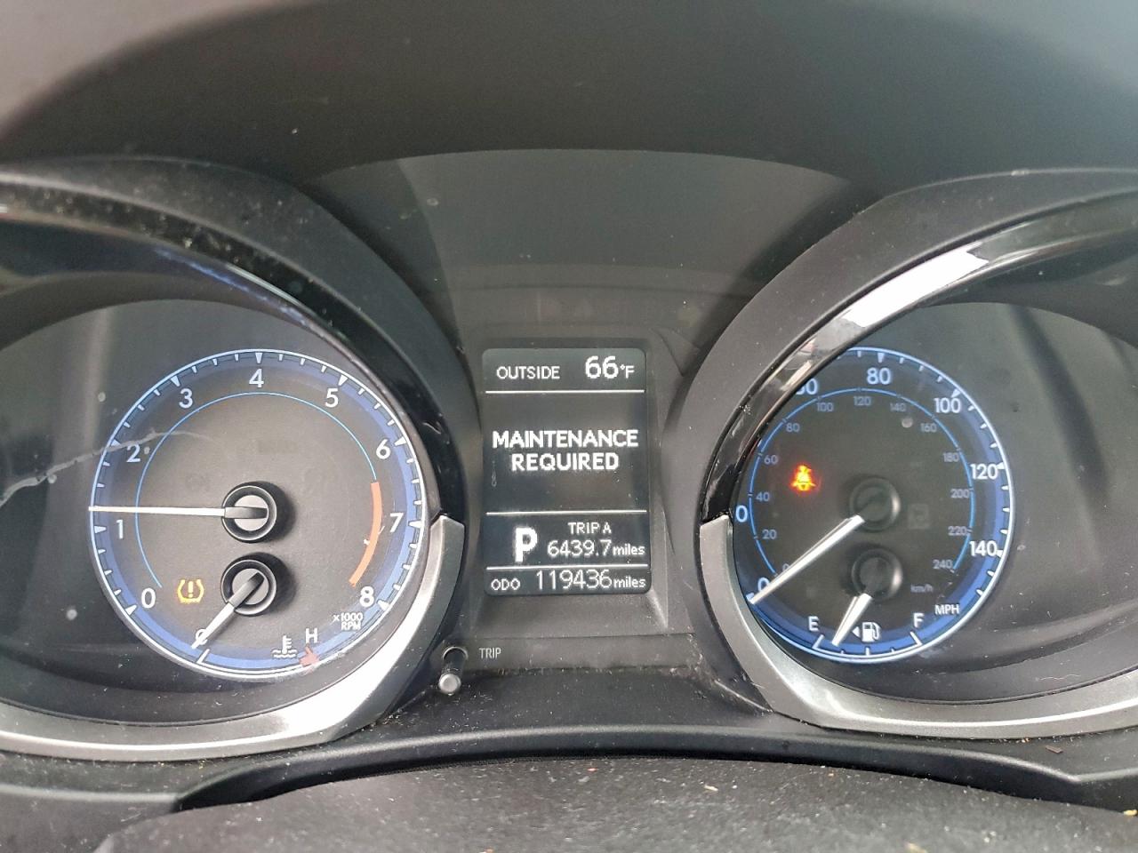 2015 TOYOTA COROLLA L photo 9