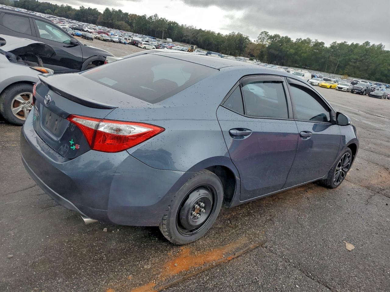 2015 TOYOTA COROLLA L photo 3