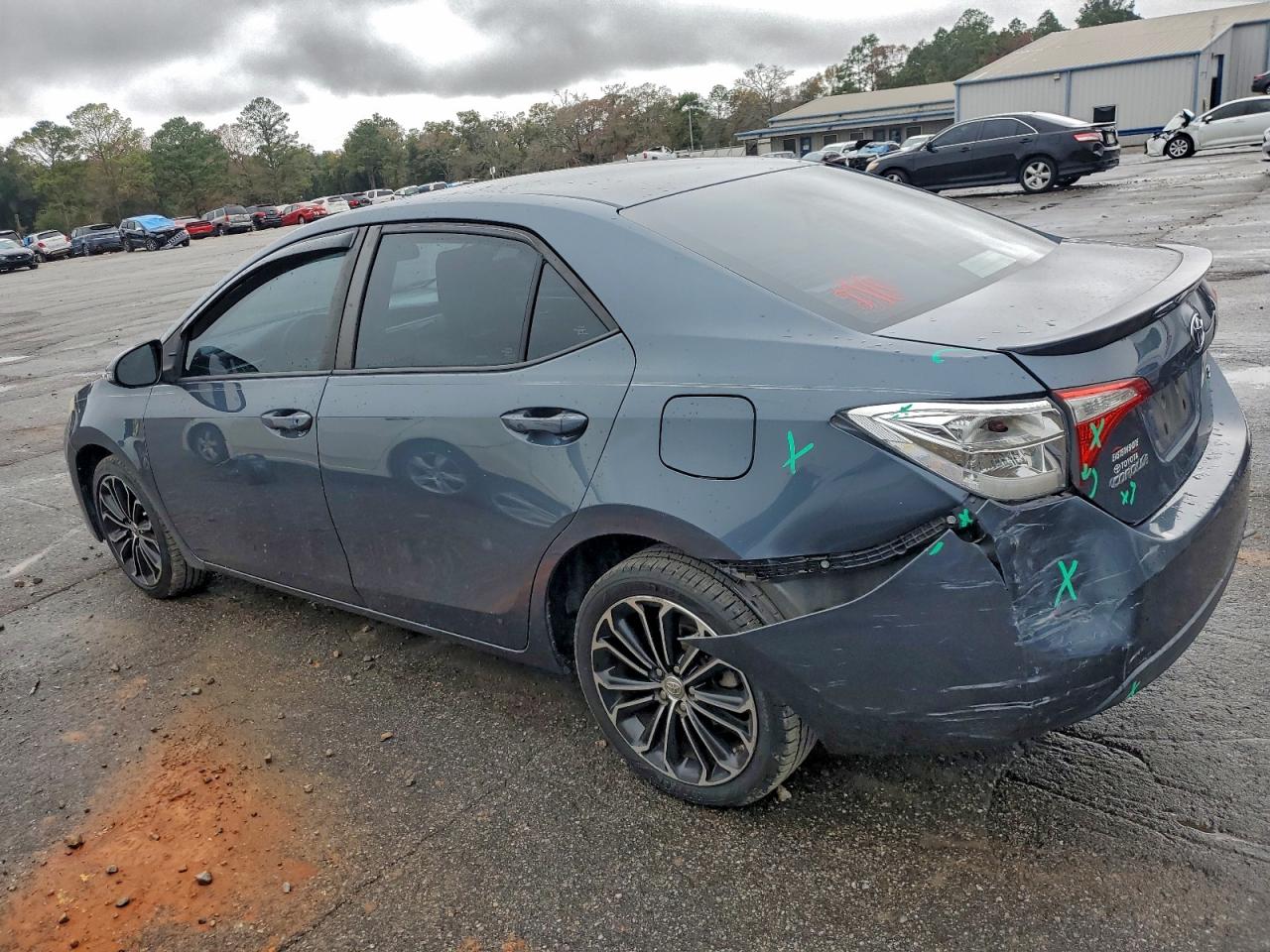 2015 TOYOTA COROLLA L photo 2