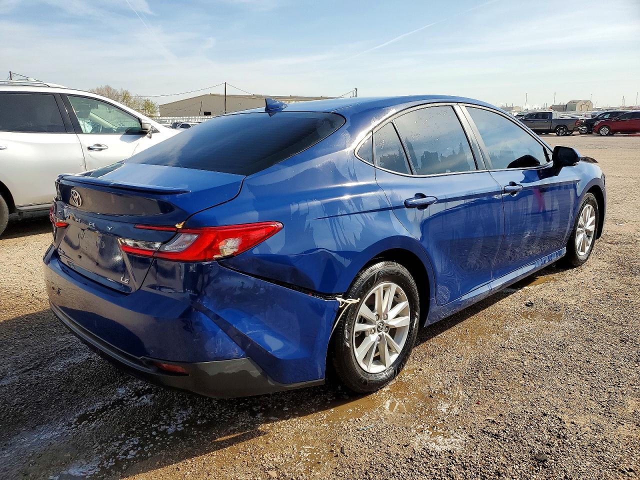 2025 TOYOTA CAMRY XSE photo 3