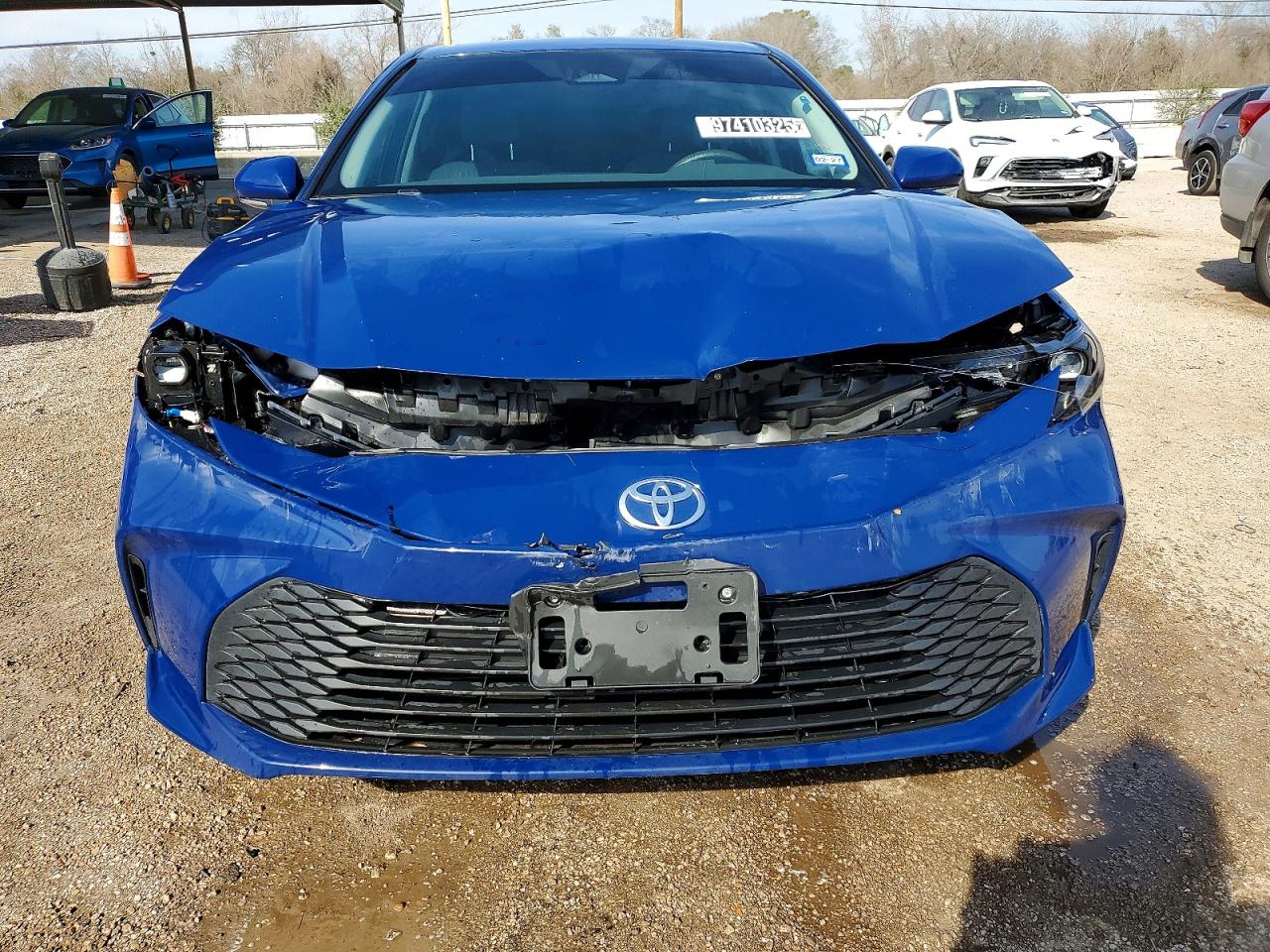 2025 TOYOTA CAMRY XSE photo 5