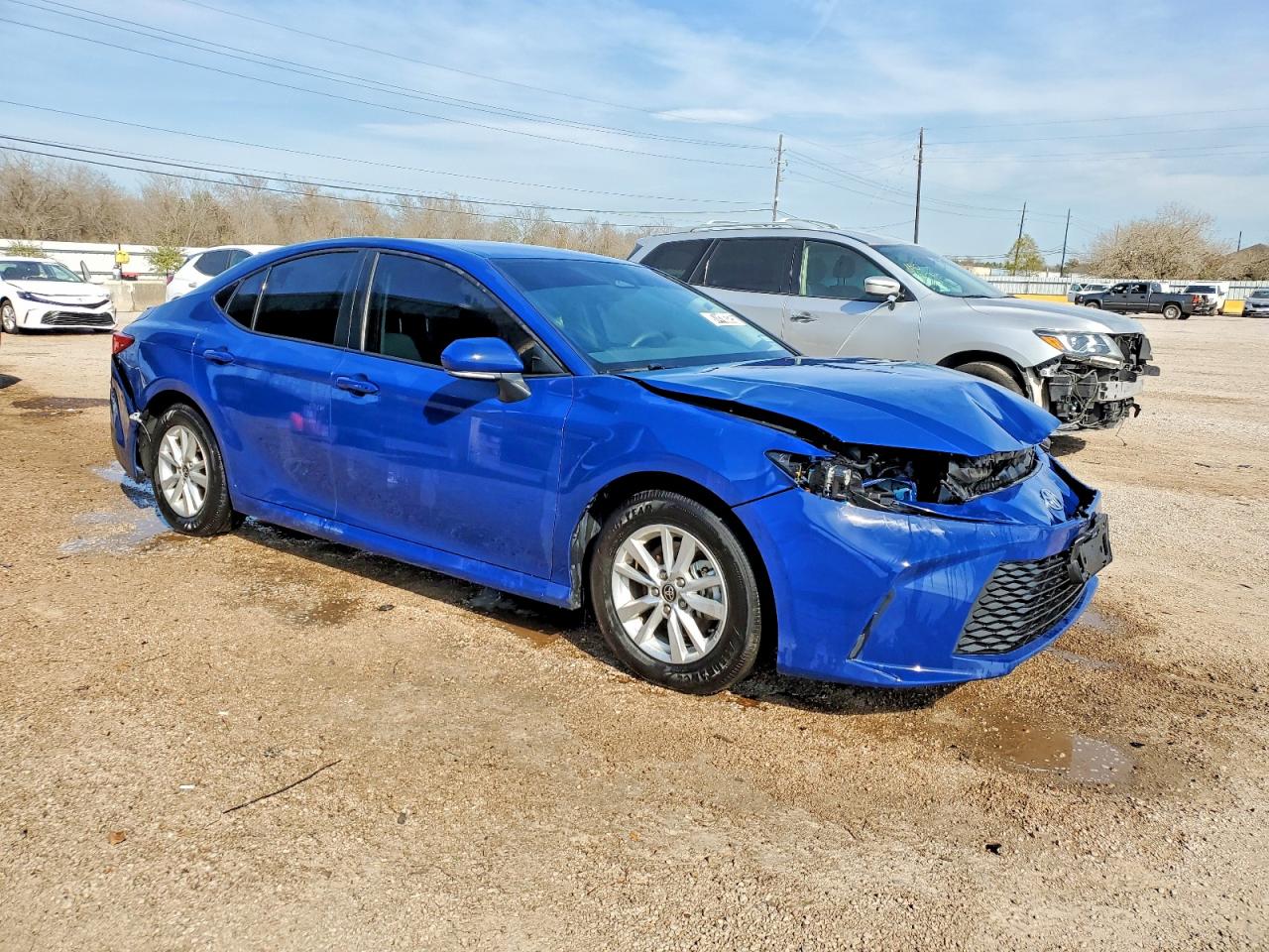 2025 TOYOTA CAMRY XSE photo 4