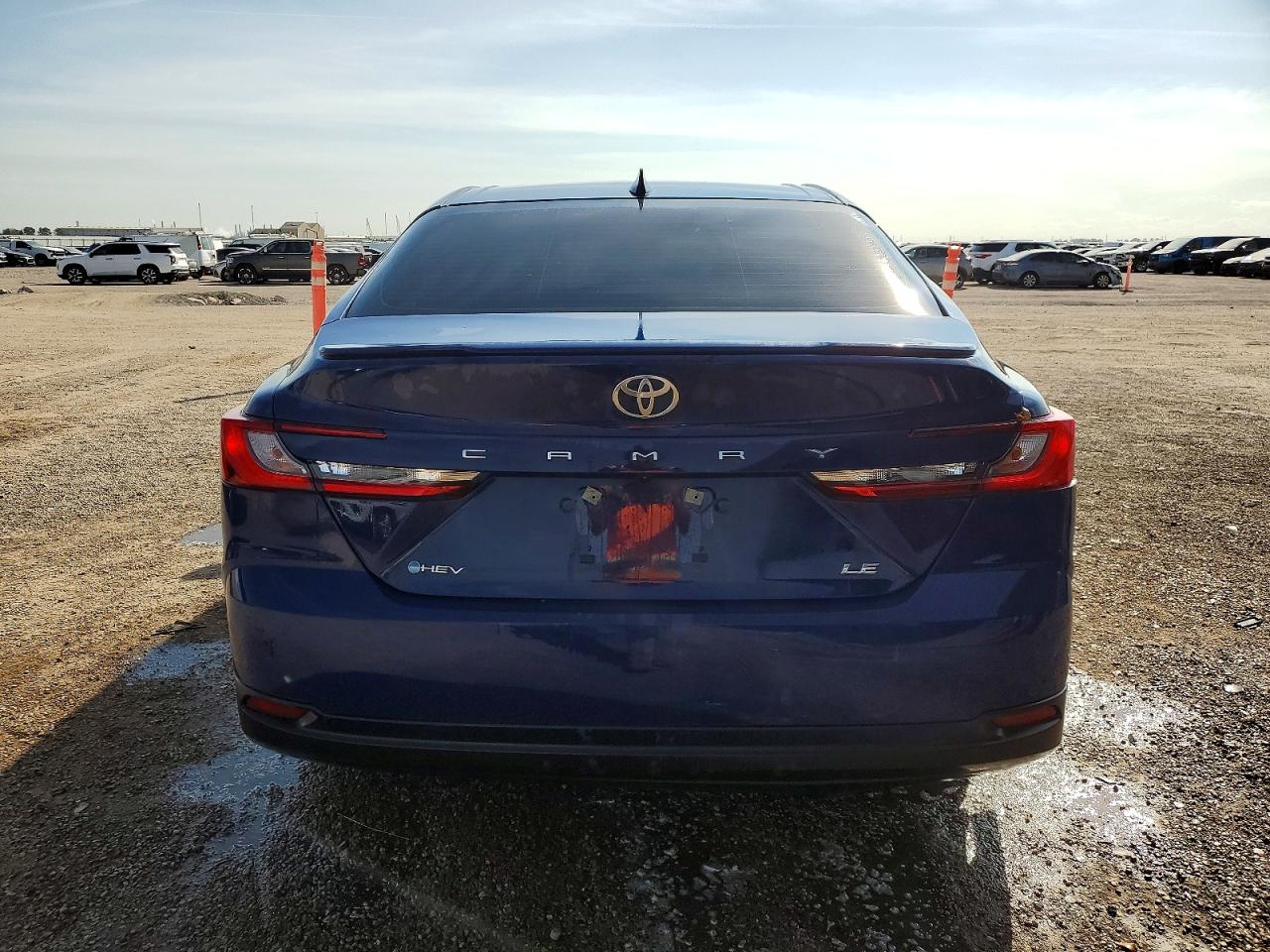 2025 TOYOTA CAMRY XSE photo 6