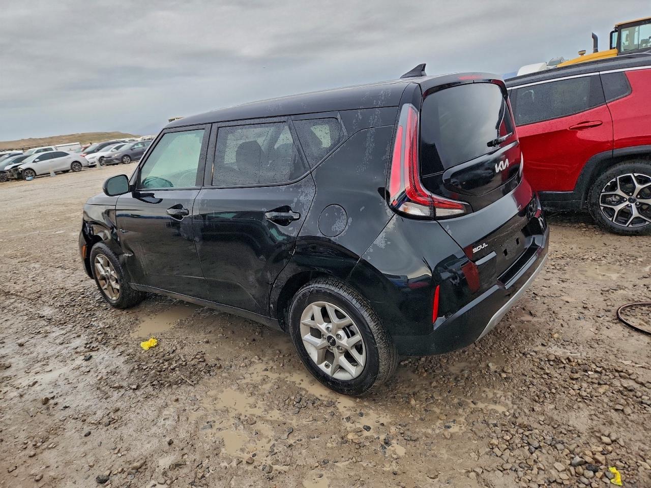 2025 KIA SOUL LX photo 2