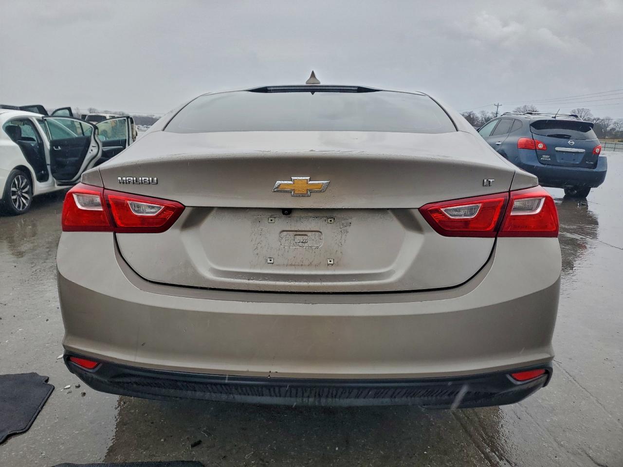 2023 CHEVROLET MALIBU LT photo 6