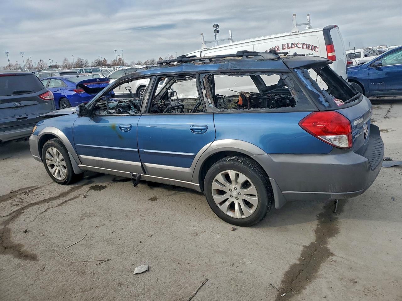 2009 SUBARU OUTBACK 3.0R photo 4