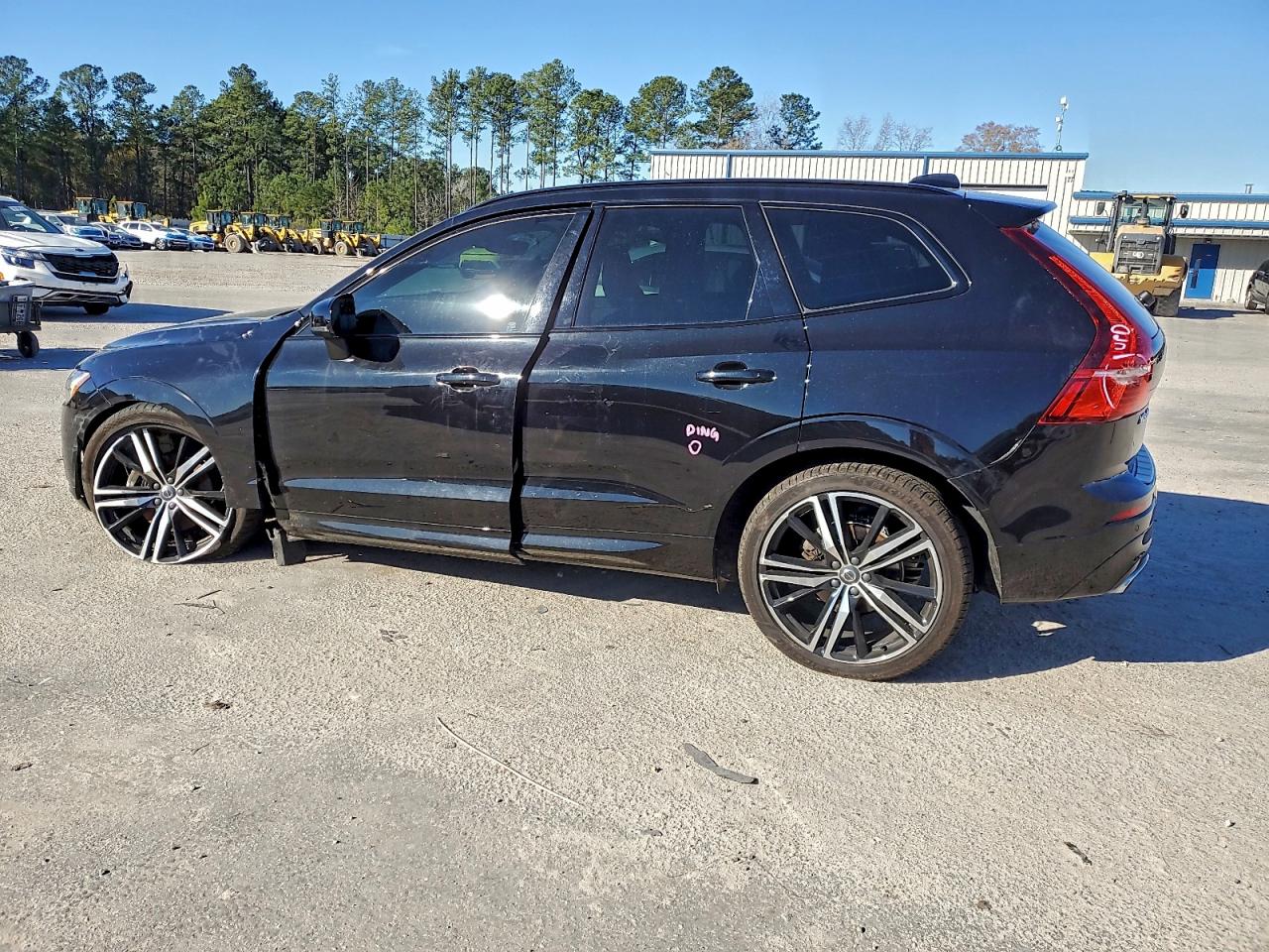 2021 VOLVO XC60 T5 R-DESIGN photo 2