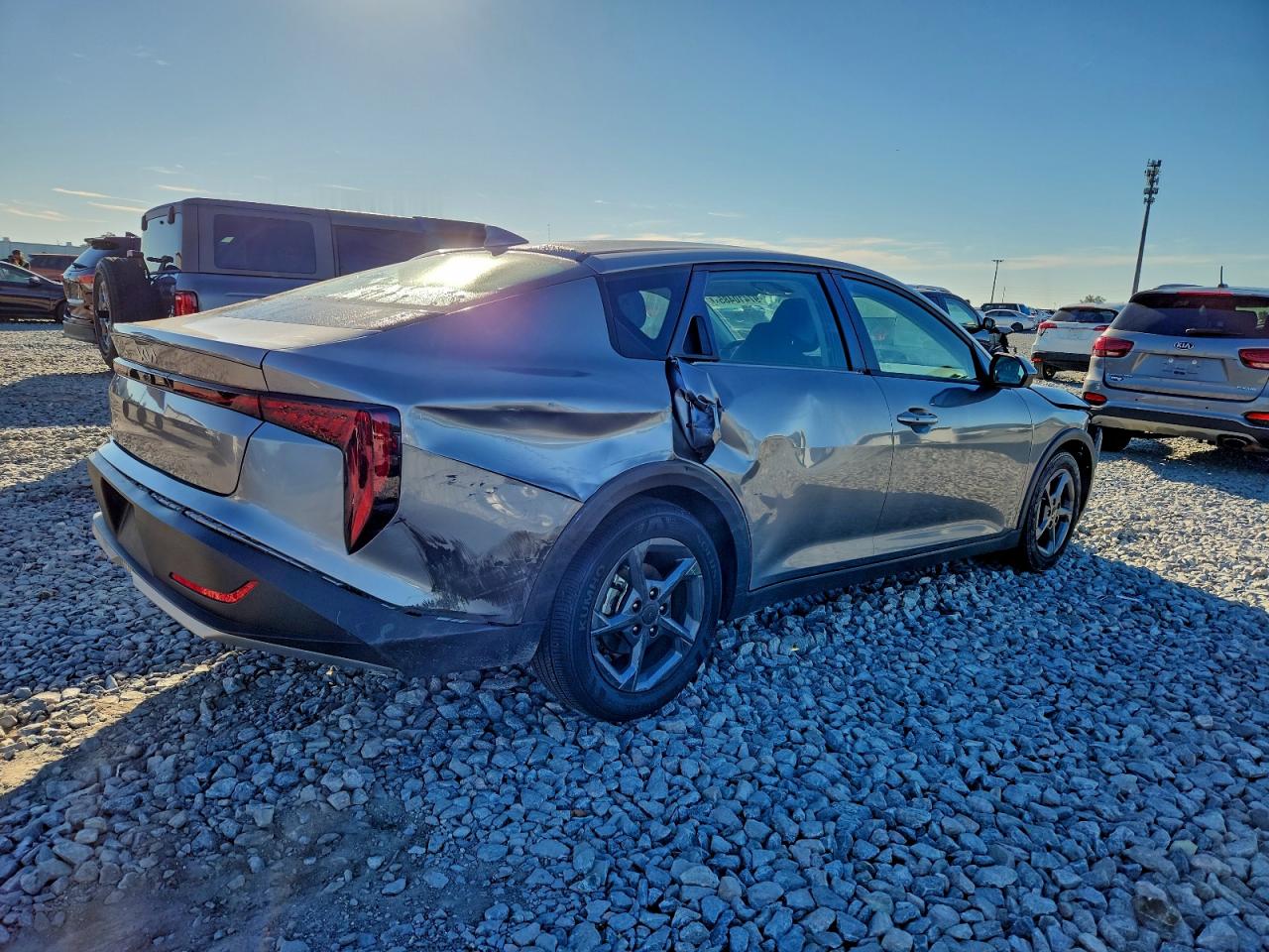 2025 KIA K4 LX photo 5