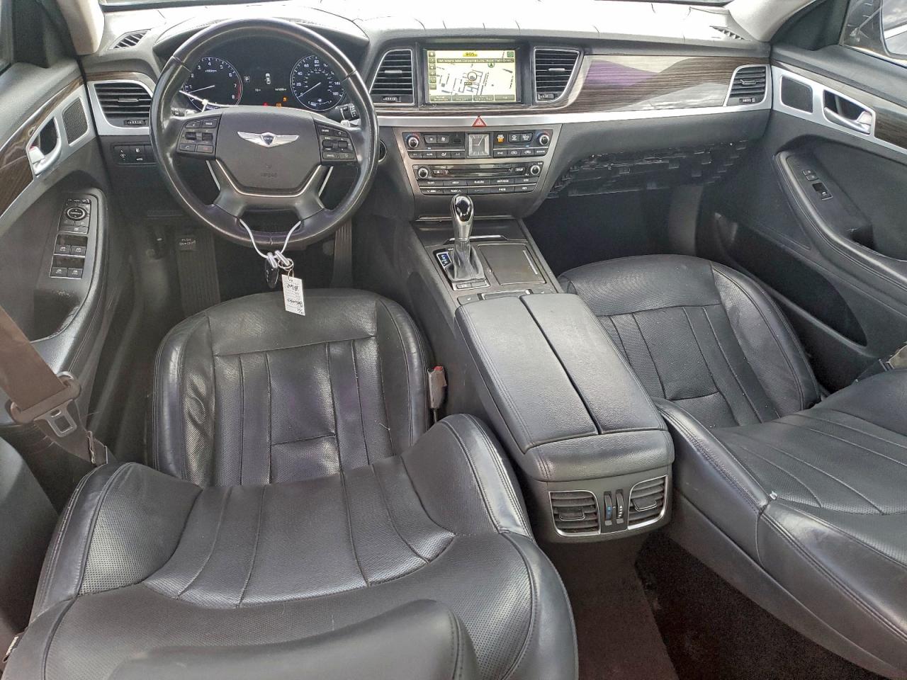 2015 HYUNDAI GENESIS 3.8L photo 8