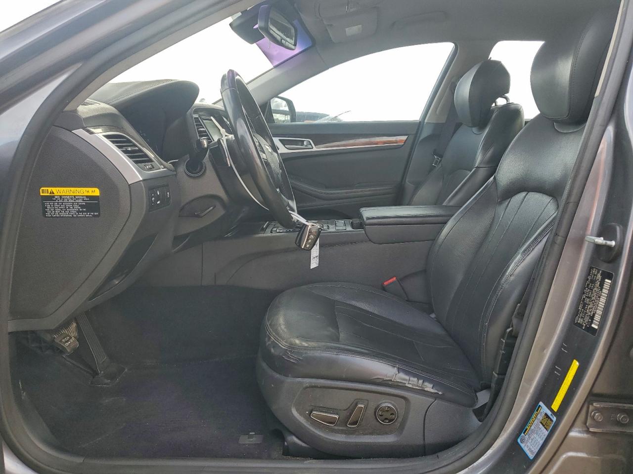2015 HYUNDAI GENESIS 3.8L photo 7