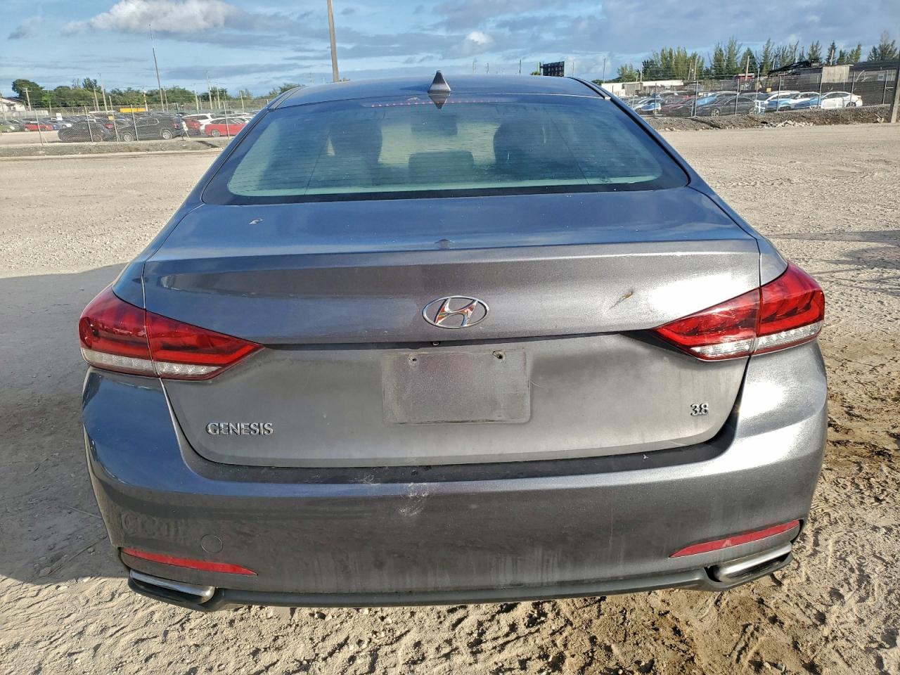 2015 HYUNDAI GENESIS 3.8L photo 6