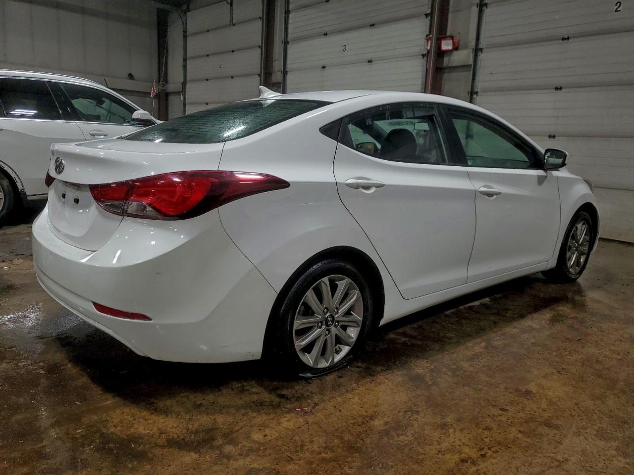 2014 HYUNDAI ELANTRA SE photo 3