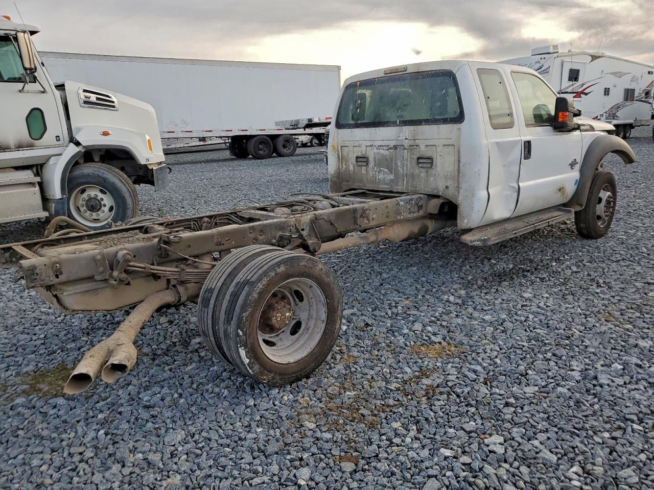 2012 FORD F550 SUPER DUTY TRUCK CAB AND CHASSIS photo 3