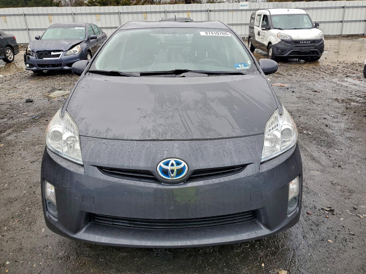 2011 TOYOTA PRIUS photo 5
