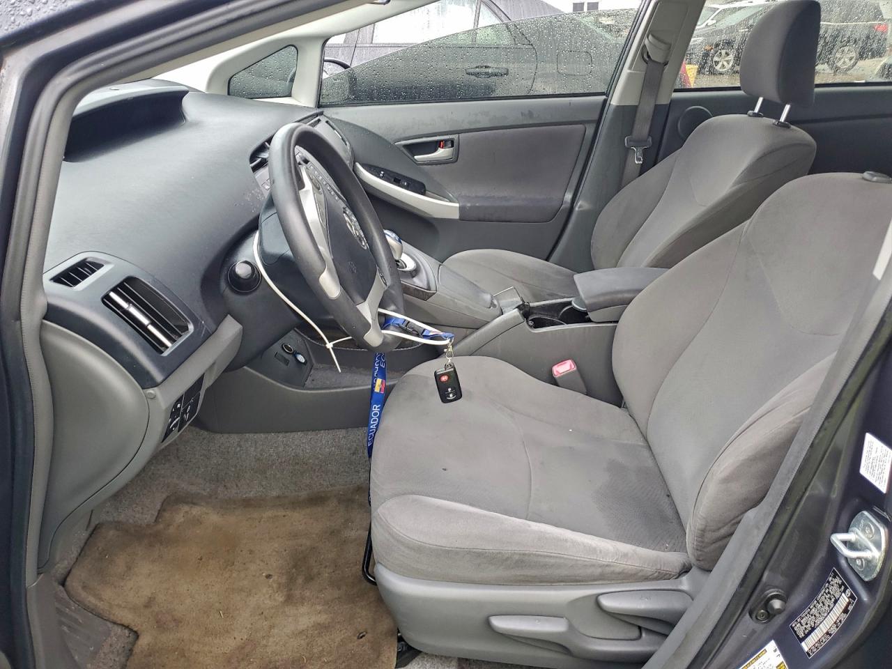 2011 TOYOTA PRIUS photo 7
