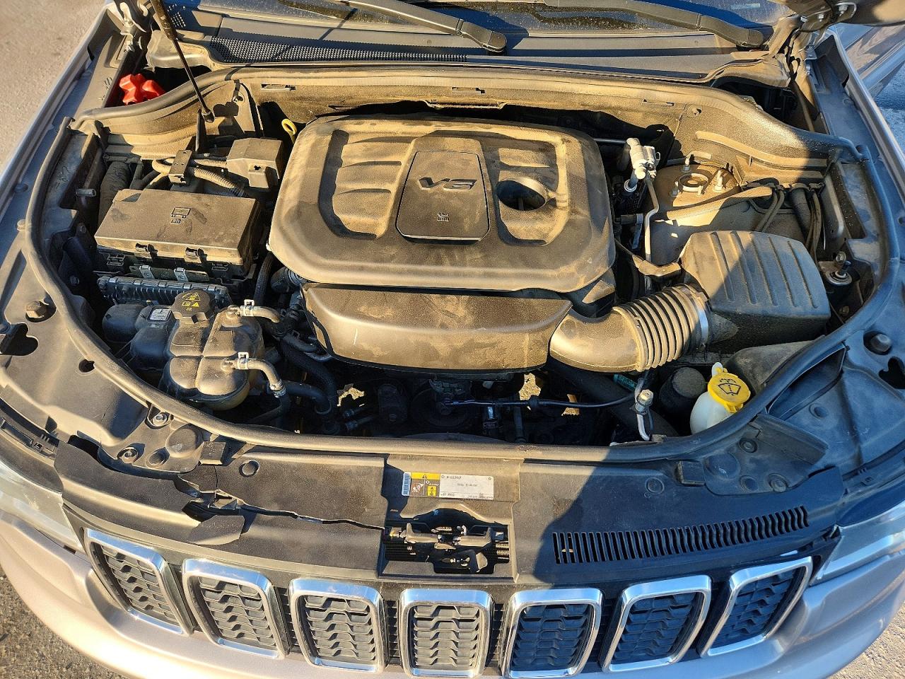 2020 JEEP GRAND CHEROKEE LIMITED photo 12