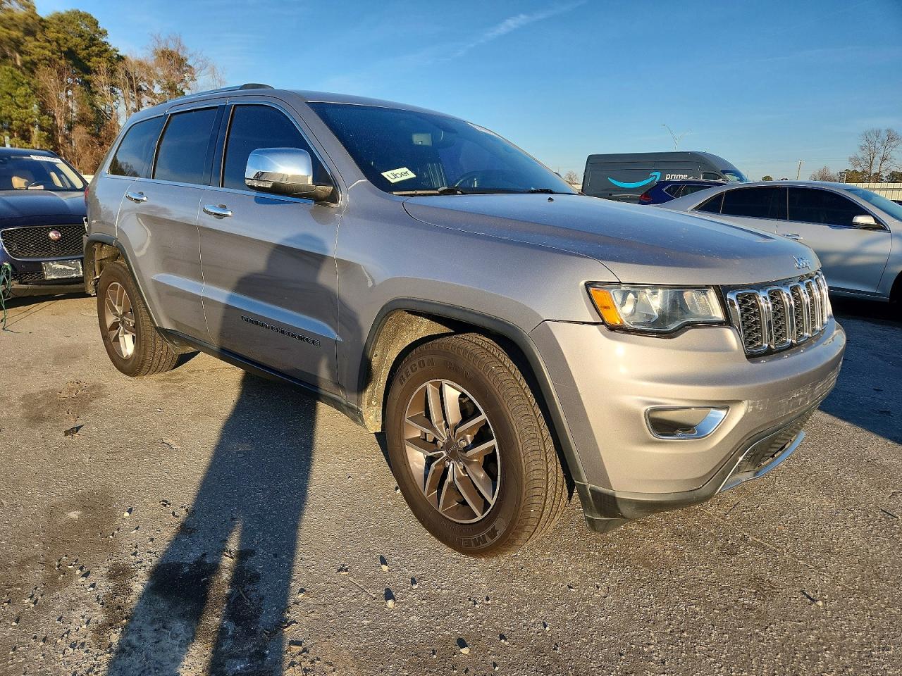 2020 JEEP GRAND CHEROKEE LIMITED photo 4