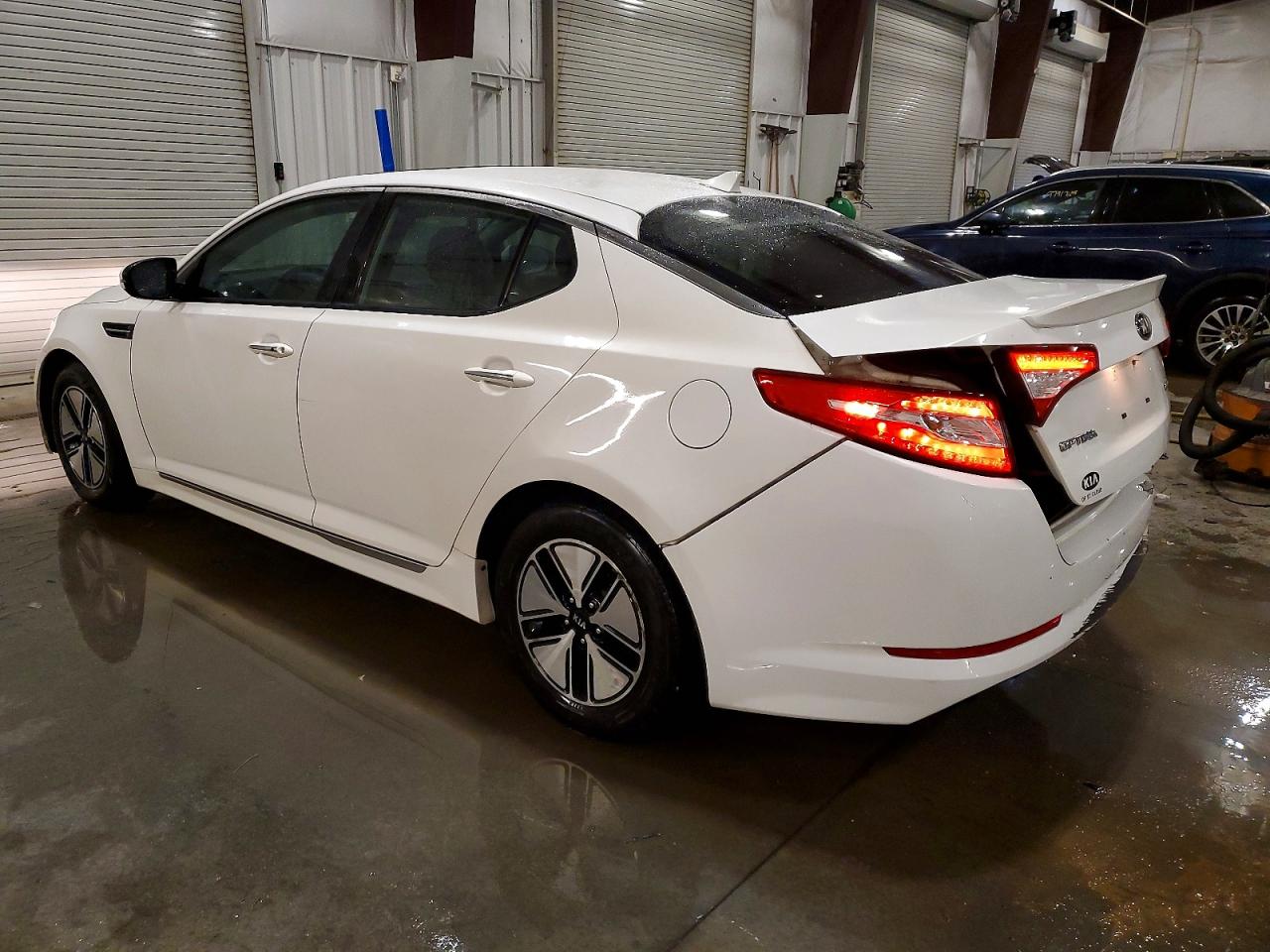 2012 KIA OPTIMA HYBRID photo 2