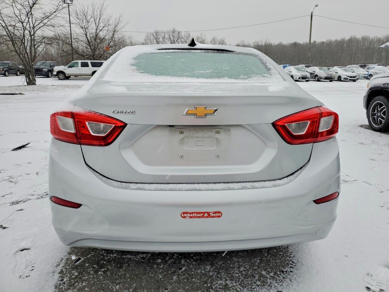 2017 CHEVROLET CRUZE LS photo 11
