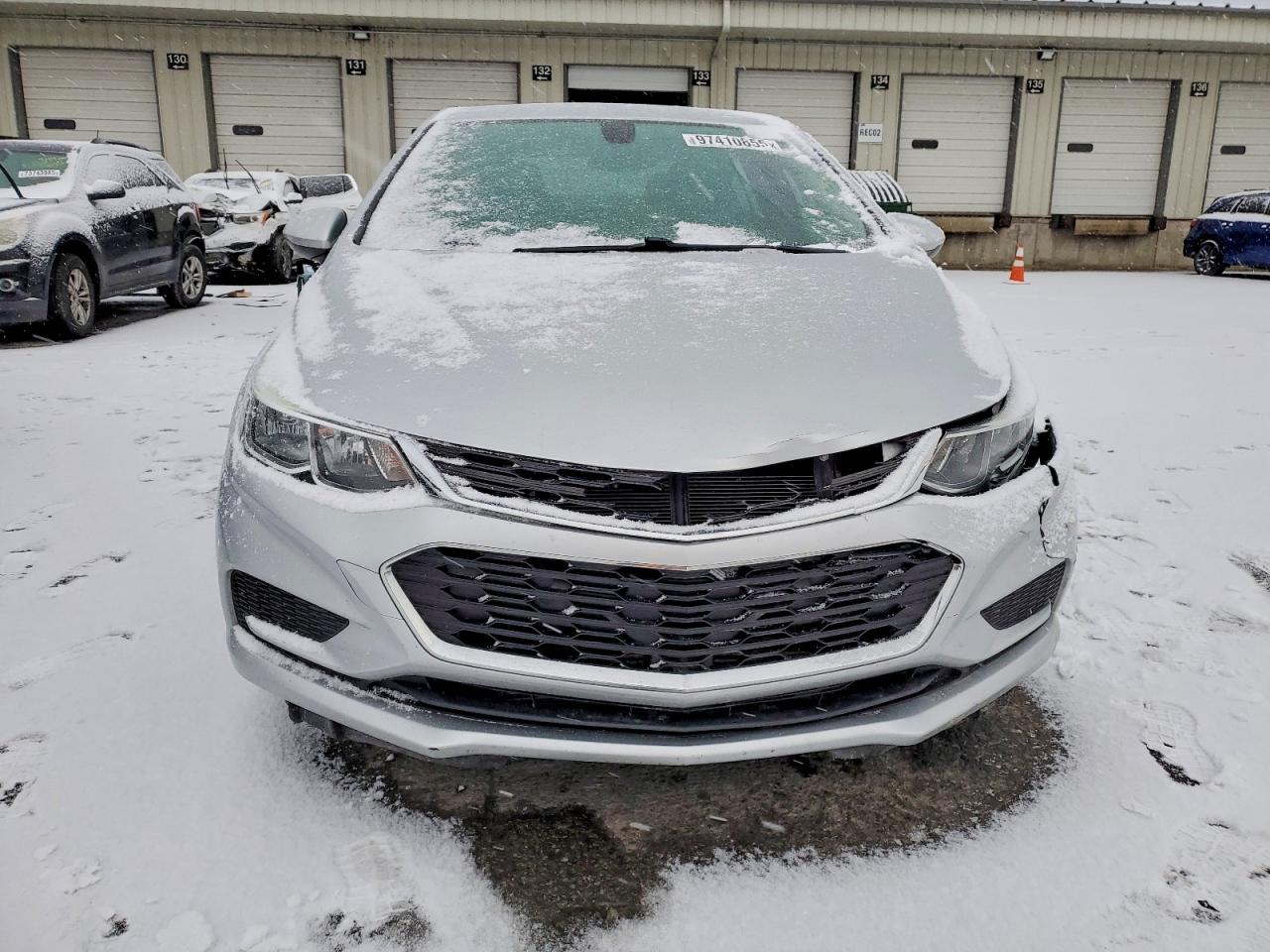 2017 CHEVROLET CRUZE LS photo 9