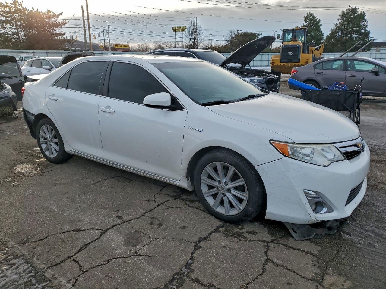 2014 TOYOTA CAMRY HYBRID photo 4
