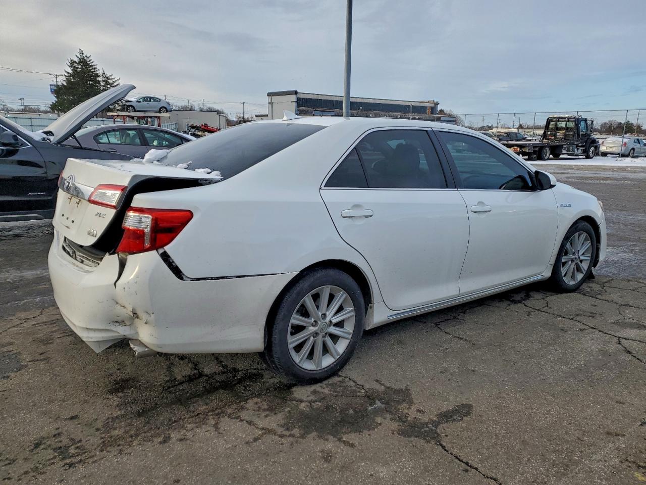 2014 TOYOTA CAMRY HYBRID photo 3