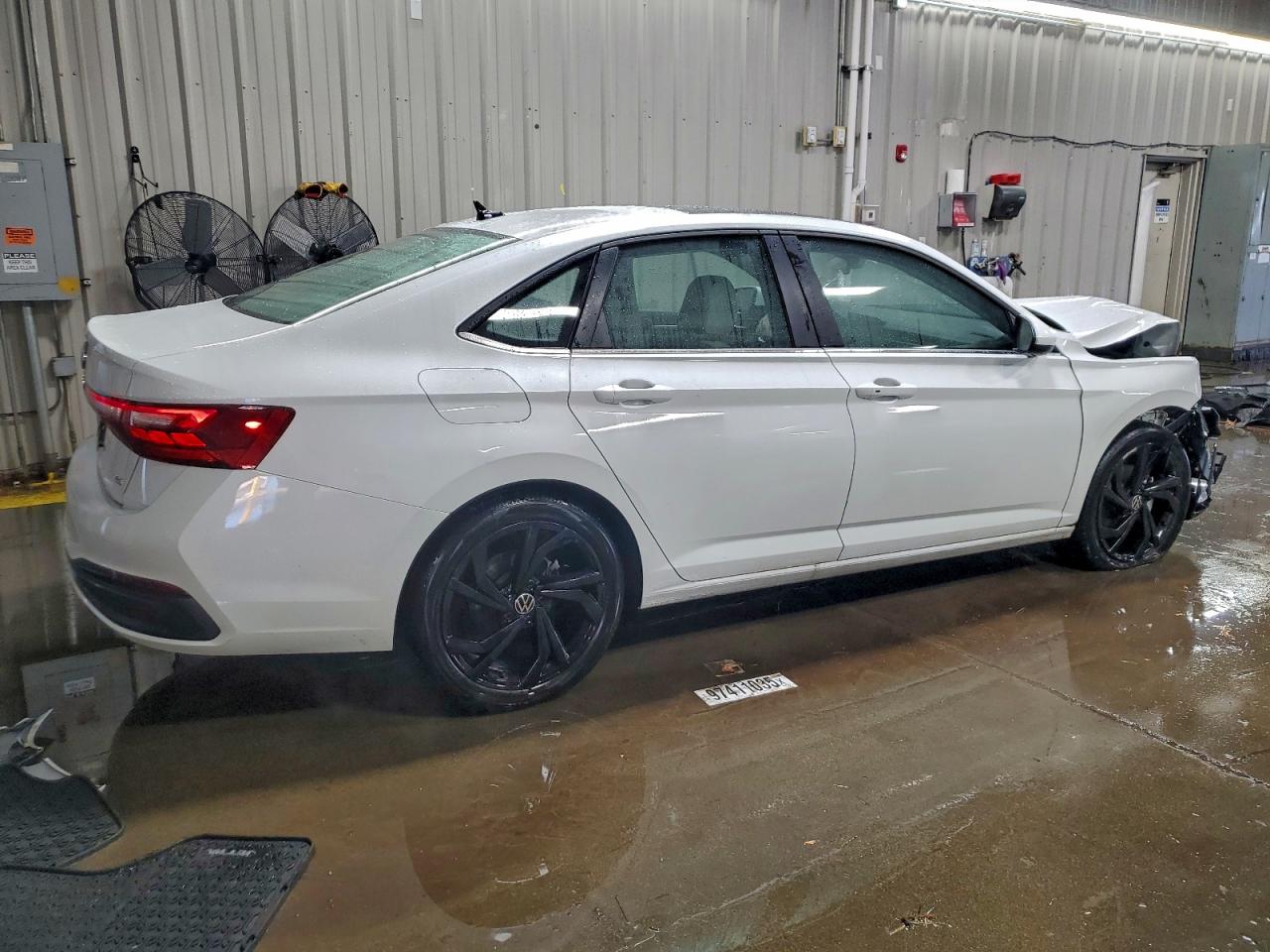 2025 VOLKSWAGEN JETTA SE photo 3
